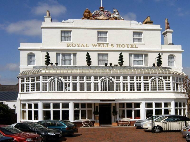 The Royal Wells Hotel Royal Tunbridge Wells Exterior photo